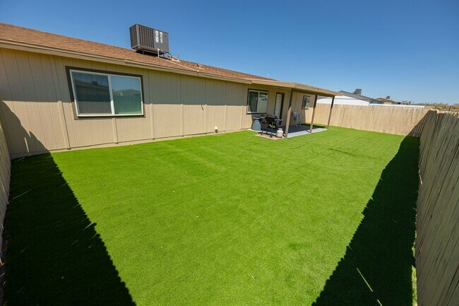 26994 E Lucia Dr Florence, AZ 85132 photo 4