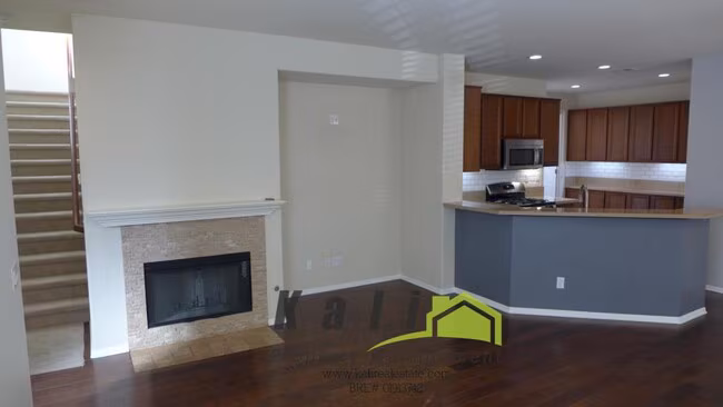 1455 Caminito Sicilia Chula Vista, CA 91915 photo 3