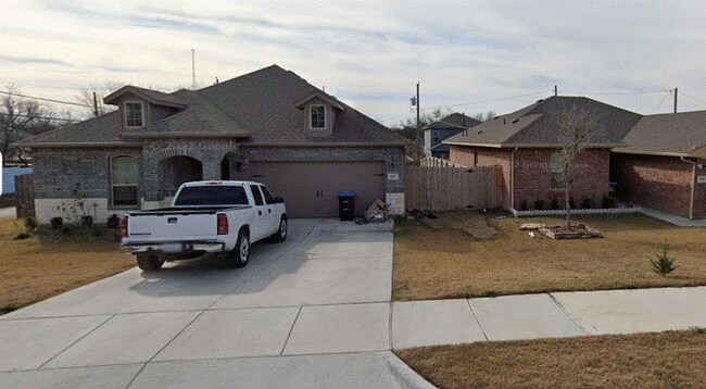 642 East Harvey Avenue, Fort Worth, TX 76104 photo 3