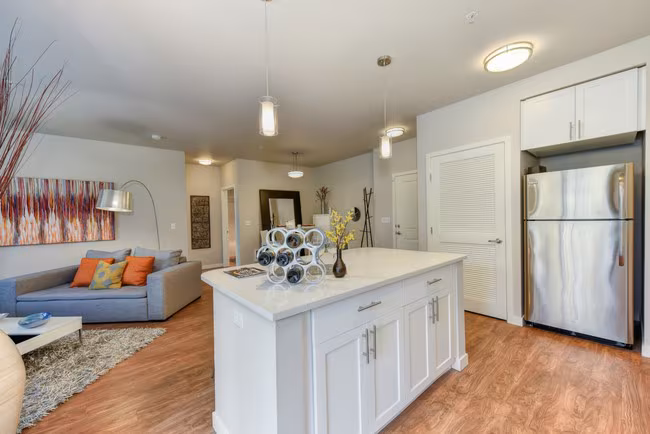 Madison Bellevue Apartments photo 3