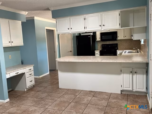 1302 S Mesquite Ave New Braunfels, TX 78130 photo 5