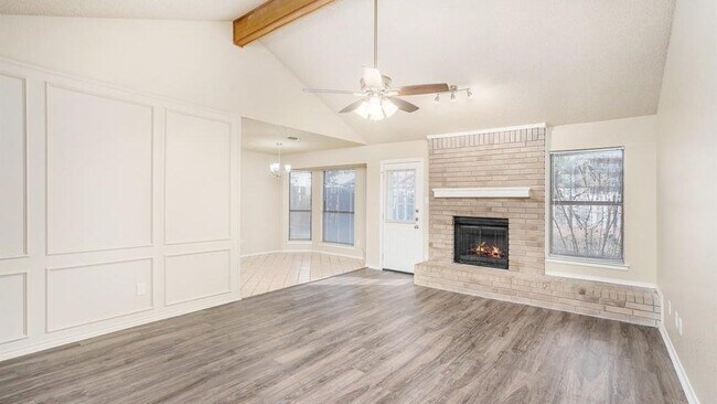2608 Green Ridge St Fort Worth, TX 76133 photo 5