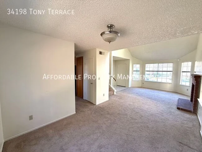 34198 Tony Terrace Fremont, CA 94555 photo 4