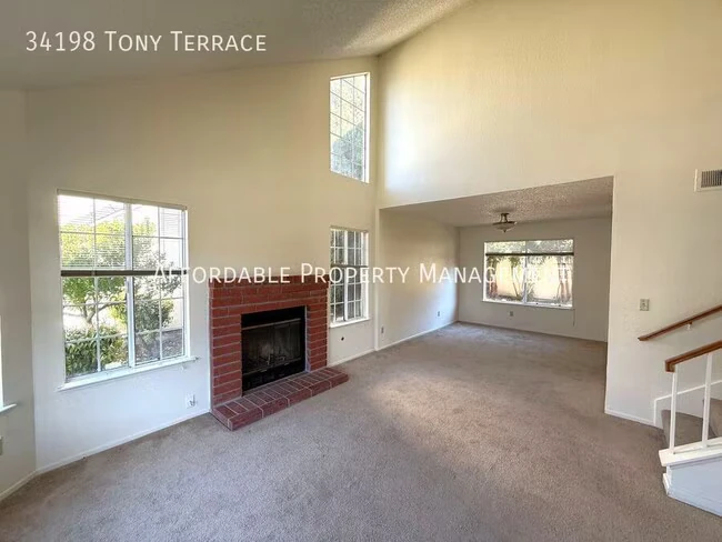 34198 Tony Terrace Fremont, CA 94555 photo 3