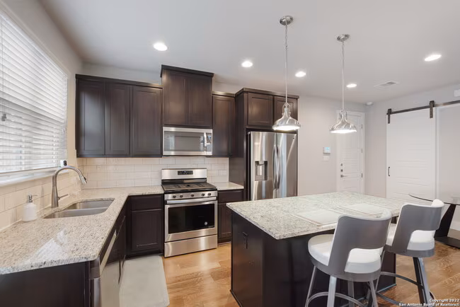 223 Claremont Ave San Antonio, TX 78209 photo 3
