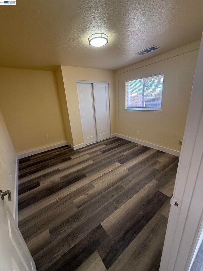36455 Buckeye St Newark, CA 94560 photo 4