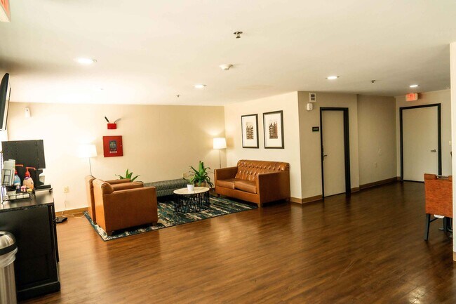 Houston - Westchase - Westheimer photo 5