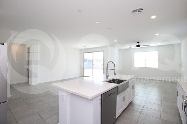 35375 West Marin Avenue, Maricopa, AZ 85138 photo 4