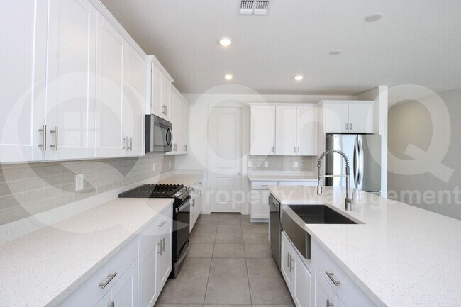 35375 West Marin Avenue, Maricopa, AZ 85138 photo 3