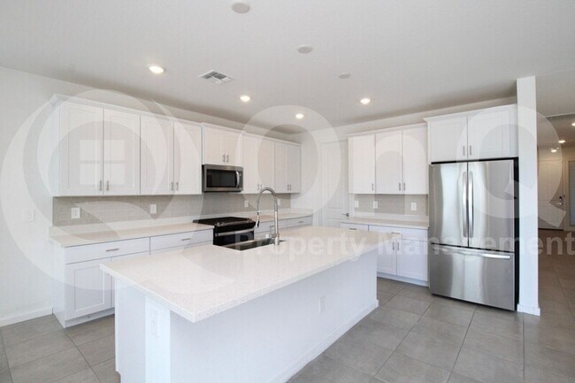 35375 West Marin Avenue, Maricopa, AZ 85138 photo 2