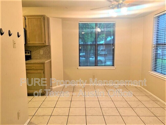 2907 Pearl St Austin, TX 78705 photo 5