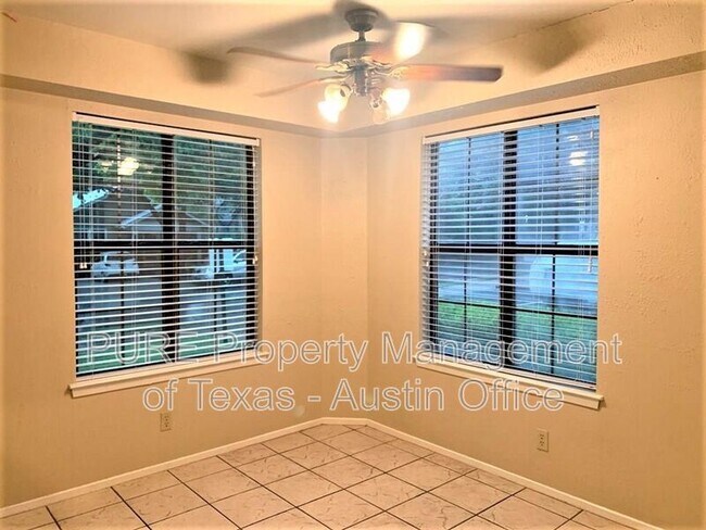 2907 Pearl St Austin, TX 78705 photo 4
