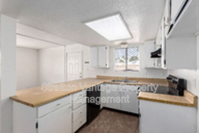 545 W 16th Ave Apache Junction, AZ 85120 photo 2