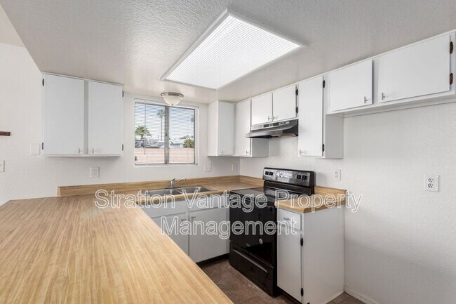 545 W 16th Ave Apache Junction, AZ 85120 photo 3