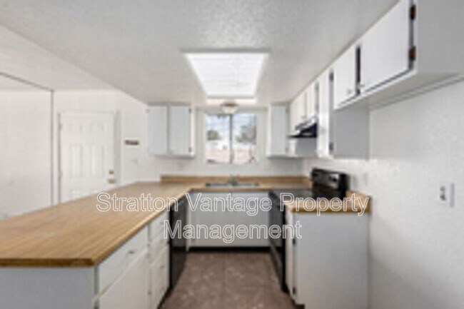 545 W 16th Ave Apache Junction, AZ 85120 photo 4