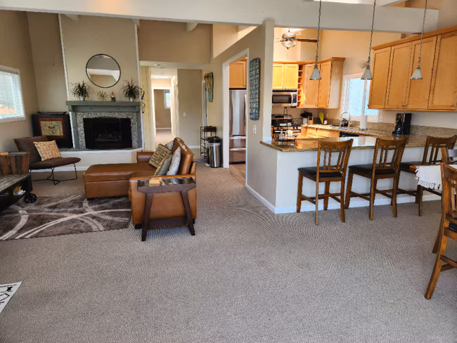 718 Coronado Ct San Diego, CA 92109 photo 3