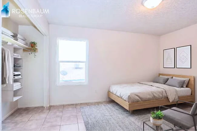 465 W Ivyglen St Mesa, AZ 85201 photo 2