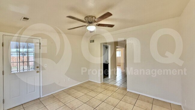 531 North 111th Place, Mesa, AZ 85207 photo 5