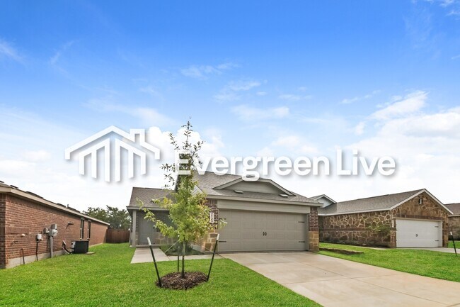 2125 Sulky Lane, Aubrey, TX 76227 photo 2