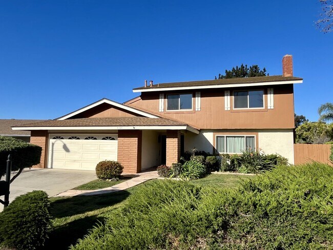 3105 Blenkarne Dr Carlsbad, CA 92008 photo 2