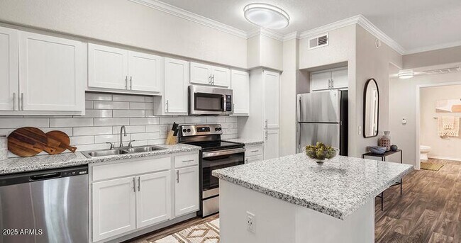 1802 W Maryland Ave Phoenix, AZ 85015 photo 3
