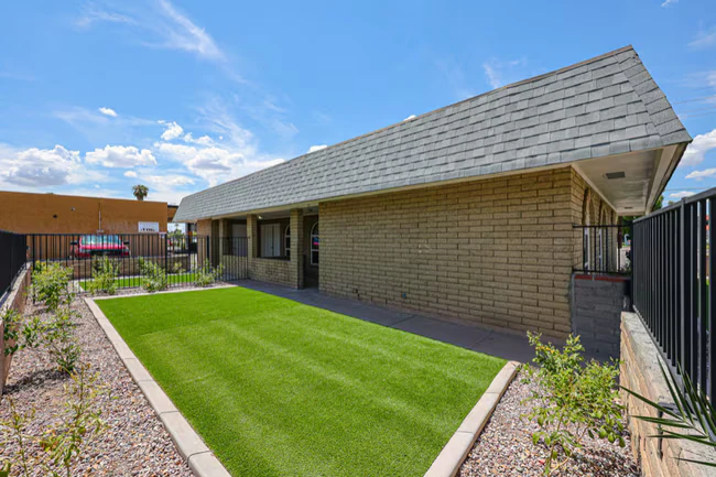 1159 W Drummer Ave Mesa, AZ 85210 photo 2