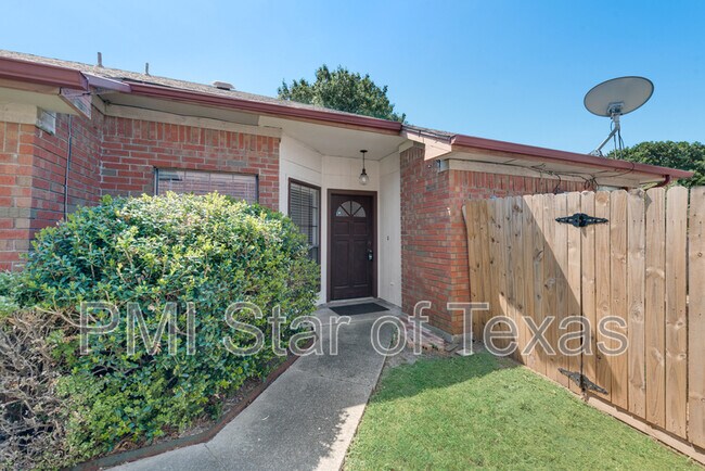 2107 Prairie Creek Trail, Garland, TX 75040 photo 2