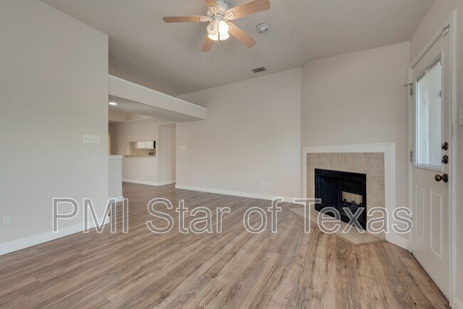 2107 Prairie Creek Trail, Garland, TX 75040 photo 5