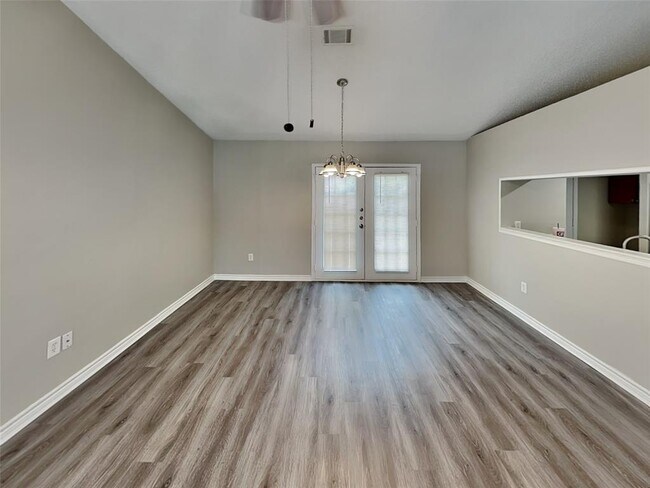 4628 Moss Rose Drive, Fort Worth, TX 76137 photo 4