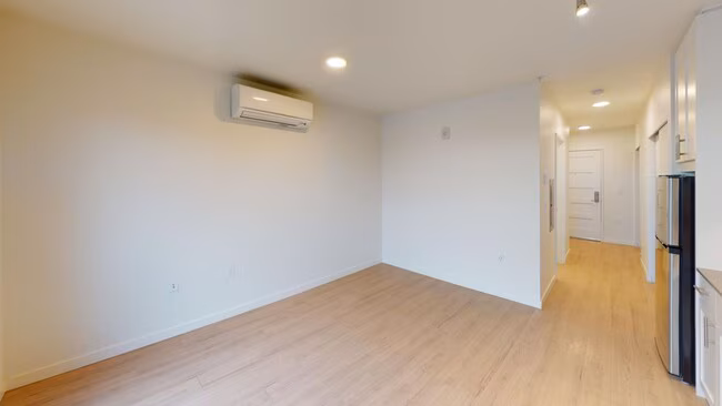 Lucille Apartments photo 5