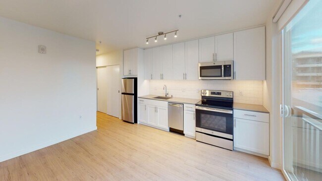 Lucille Apartments photo 3