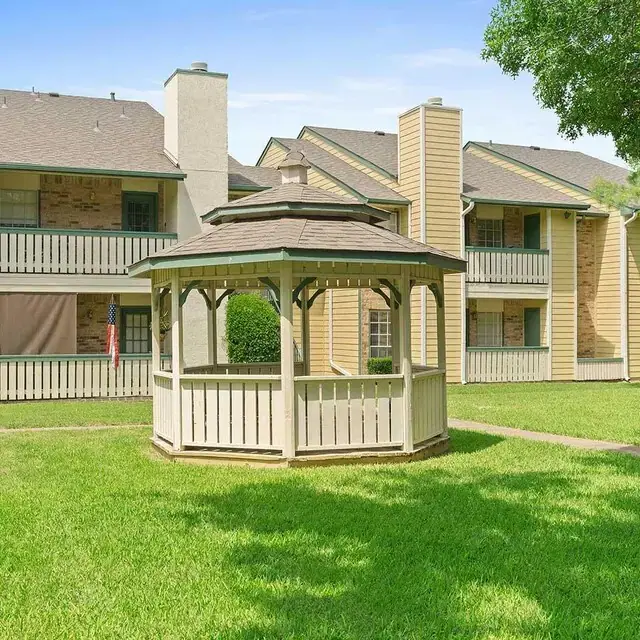 Aspen Court photo 4