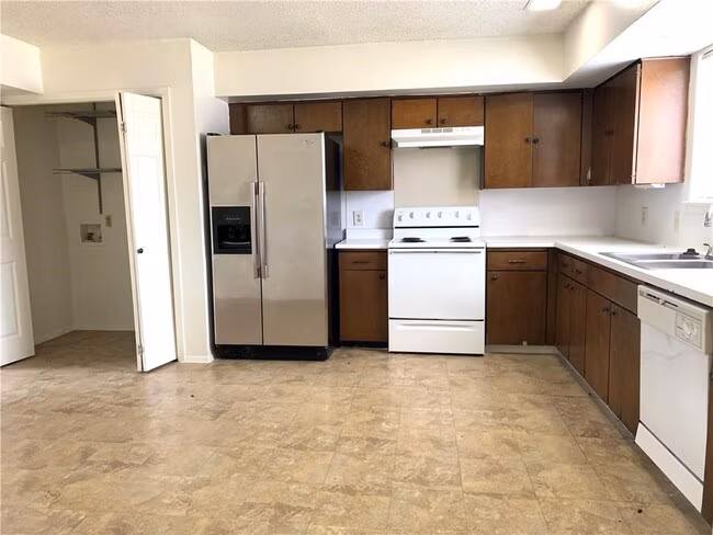 7205 Creekside Dr Austin, TX 78752 photo 4