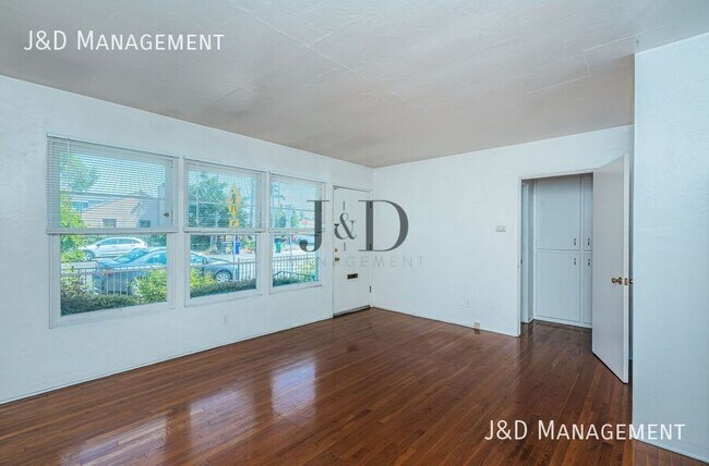 4394 Louisiana St San Diego, CA 92104 photo 4