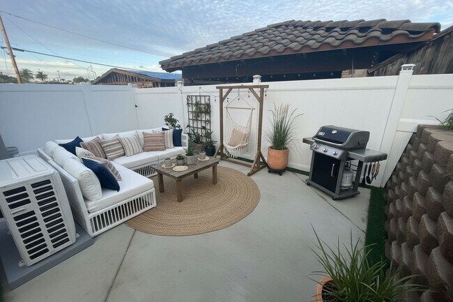 58 E Prospect St Chula Vista, CA 91911 photo 2