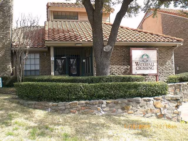 883 Dublin Dr Richardson, TX 75080 photo 2
