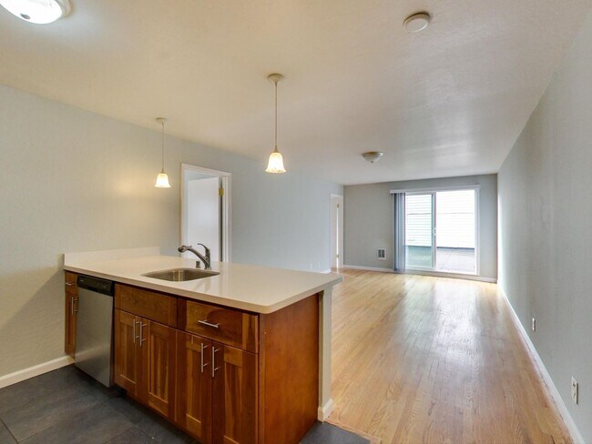 205 Collins St San Francisco, CA 94118 photo 2