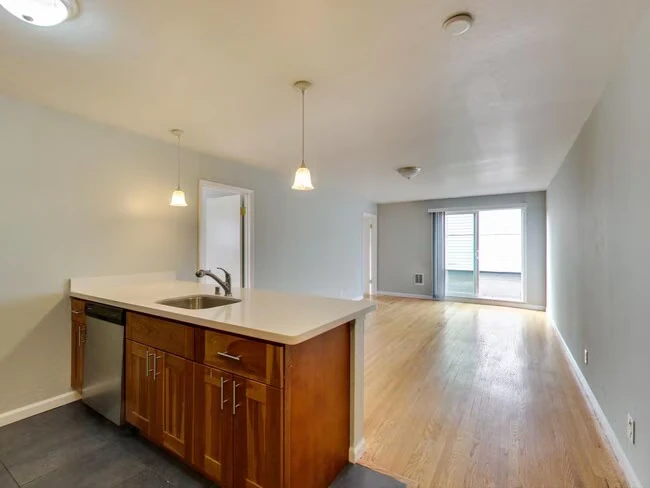 205 Collins St San Francisco, CA 94118 photo 2