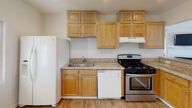 5184 Ewing St San Diego, CA 92115 photo 3