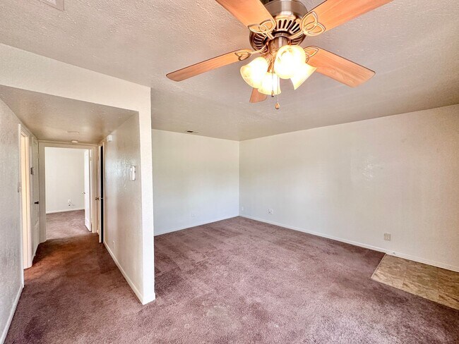 1102-1104 Williamson Dr Killeen, TX 76541 photo 4