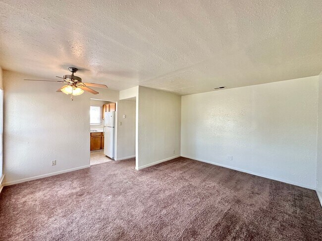 1102-1104 Williamson Dr Killeen, TX 76541 photo 2