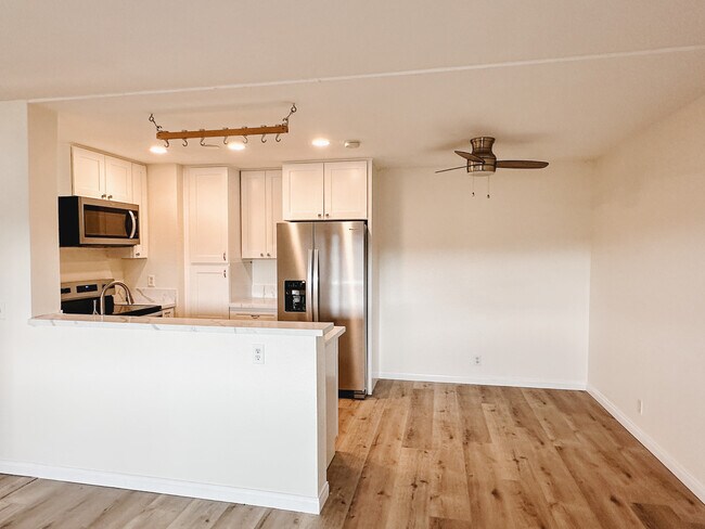 10425 Caminito Cuervo San Diego, CA 92108 photo 4