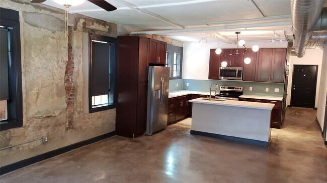 6819 Avenue C, Houston, TX 77011 photo 5