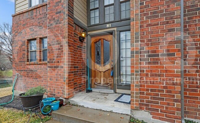 412 Santa Fe Trail Irving, TX 75063 photo 3