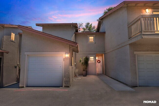Charming 2BR Townhome in San Jose photo 2
