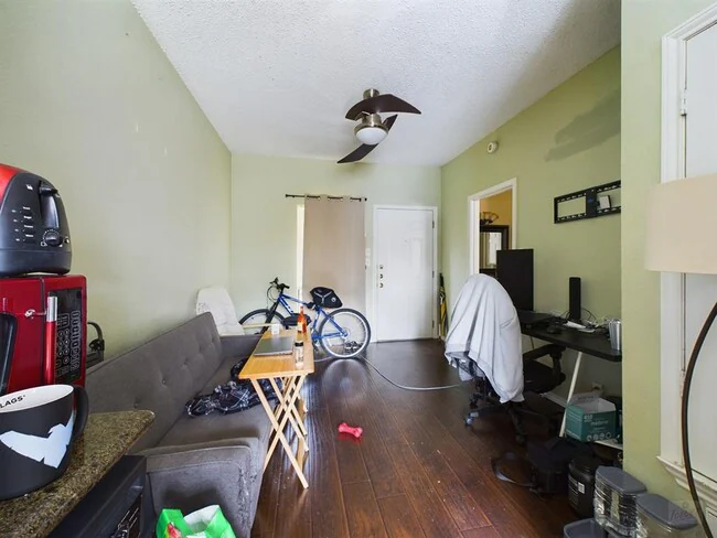 3206 King St Austin, TX 78705 photo 5