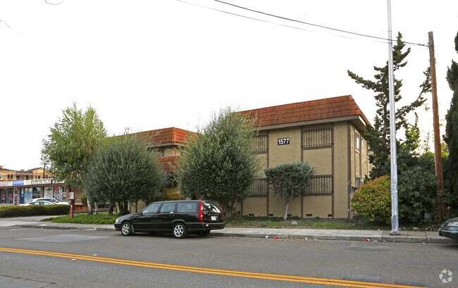 1577 Pomeroy Avenue, Santa Clara, CA 95051 photo 3