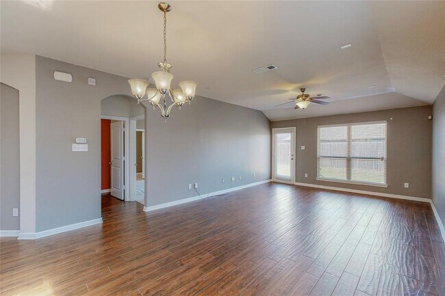 2609 Castle Creek Drive, Little Elm, TX 75068 photo 4