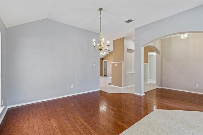 10810 Camelot Drive, Frisco, TX 75035 photo 5