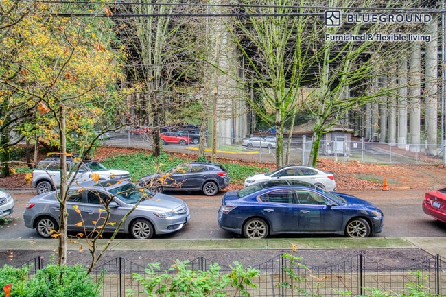 1520 Eastlake Ave E Seattle, WA 98102 photo 4